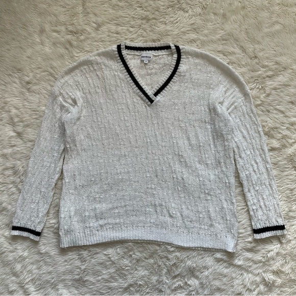 Superdown x Revolve Sweater Long Sleeve V Neck Knit White Black M - Picture 3 of 12